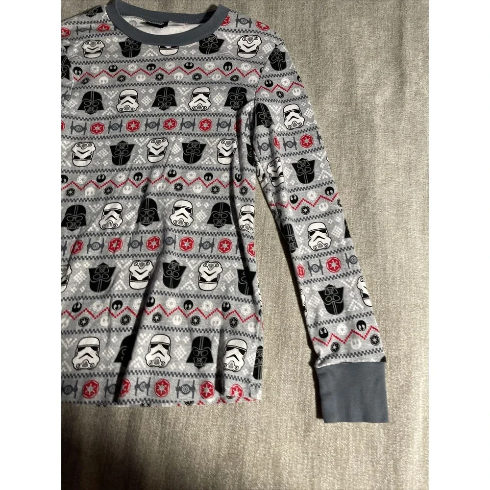 Star Wars Christmas shirt youth Medium M Long sleeve Darth Storm Troopers